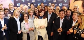 CFK y gente